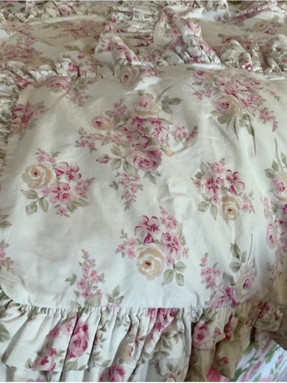 Romantic Pink Floral Ruffled Pillow Enclosures  in Cream 🇬🇧 💐 4 total